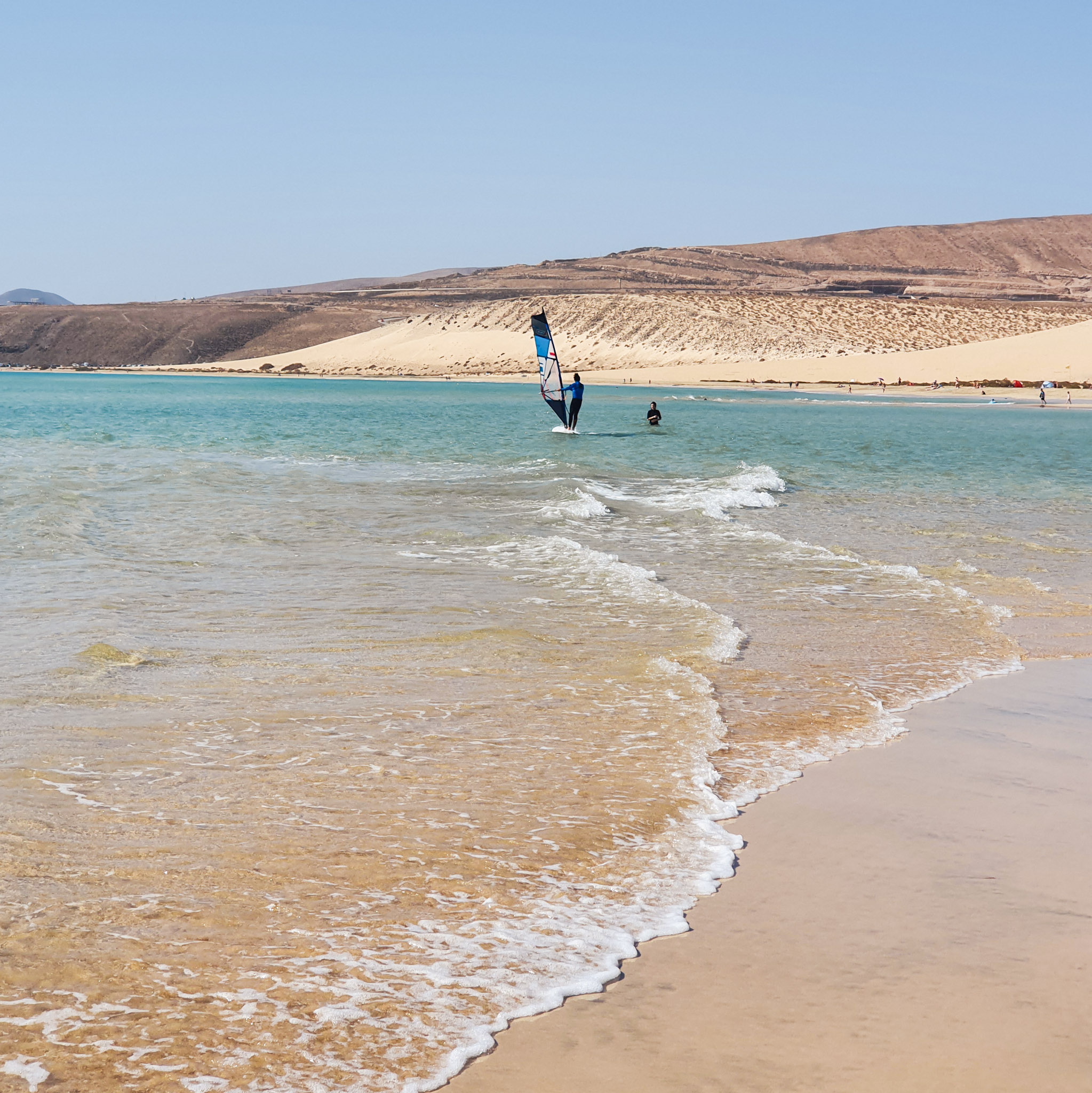 kitesurfeur-sur-un-lagon